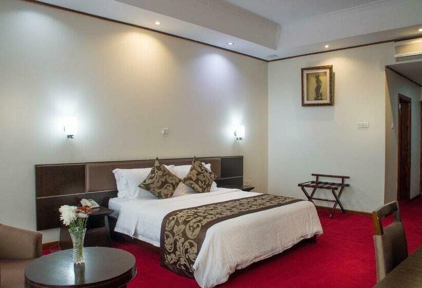 اتاق لوکس, Lake View Resort