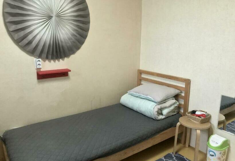 标准间, Doobaki Hostel