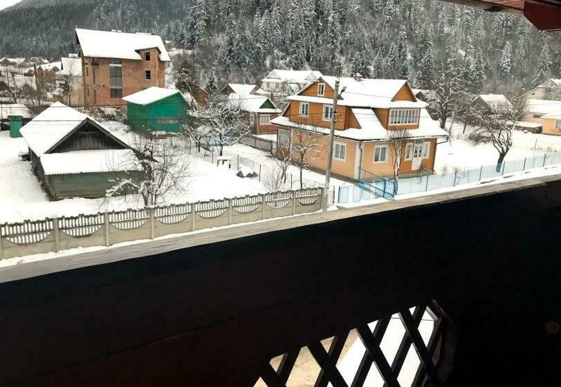 标准间带阳台, Fayniy Motel