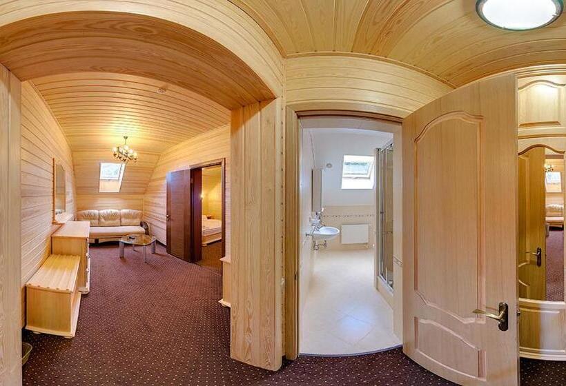 스위트, Forest House