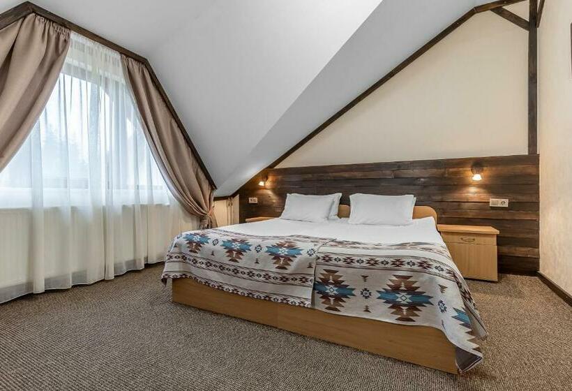 חדר סטנדרט, Zahar Berkut