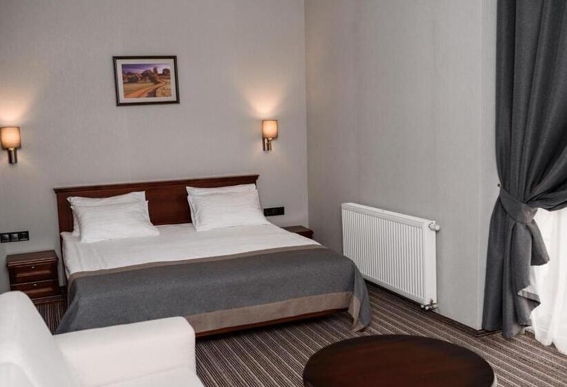 주니어 스위트, Optima Collection Park Hotel Ivano Frankivsk