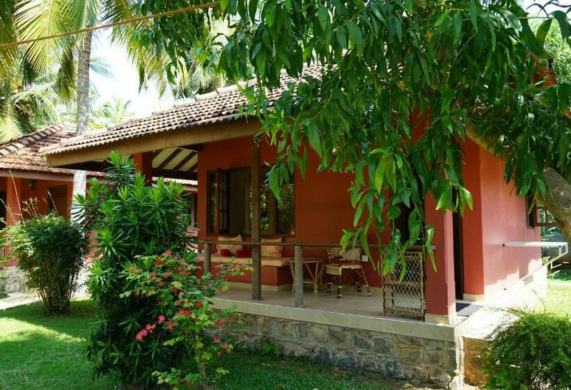 Бунгало Стандарт Вид на Сад, Puetz Travels Beach Resort