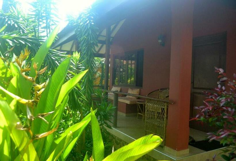 Бунгало Стандарт Вид на Сад, Puetz Travels Beach Resort