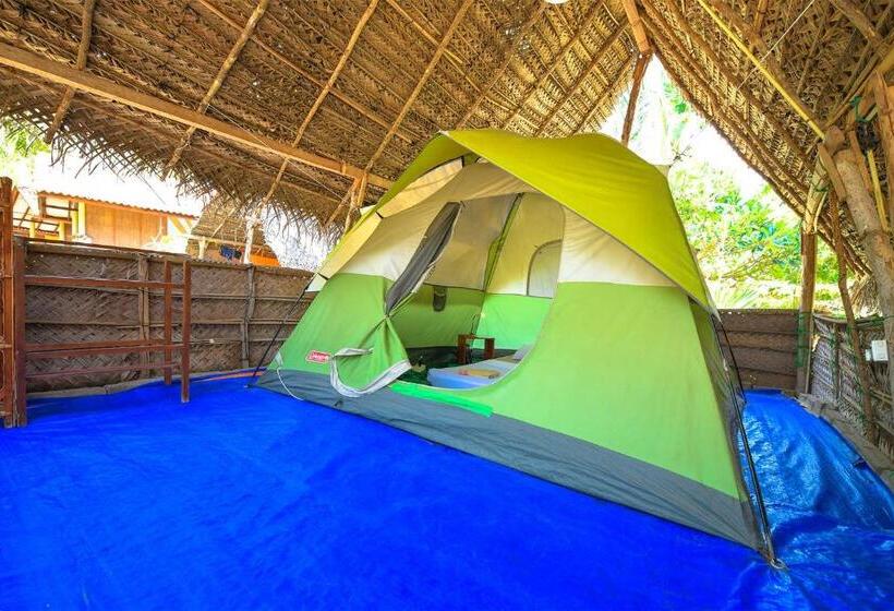 چادر با خدمات رفاهی استاندارد, Kitesurfing Lanka