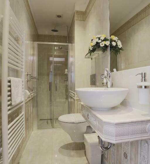 Quarto Superior, Wellness & Spa Boutique  Pod Lipkami Prague