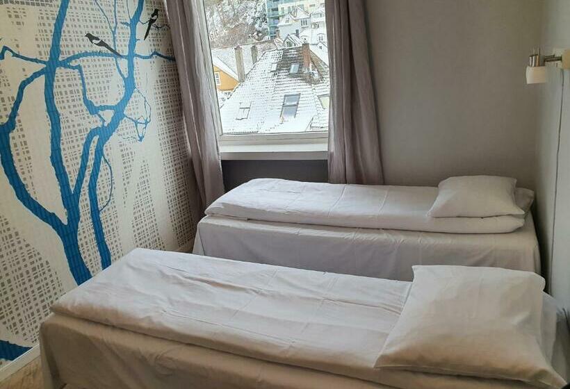 带共用浴室的标准房间, City Hostel Bergen