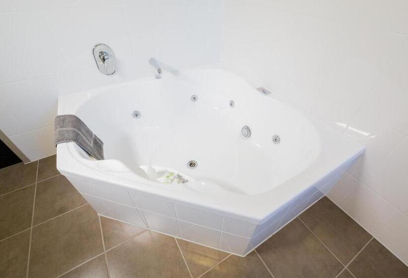 Люкс Premium 2 Спальни, Ashbrook Motel Taupo