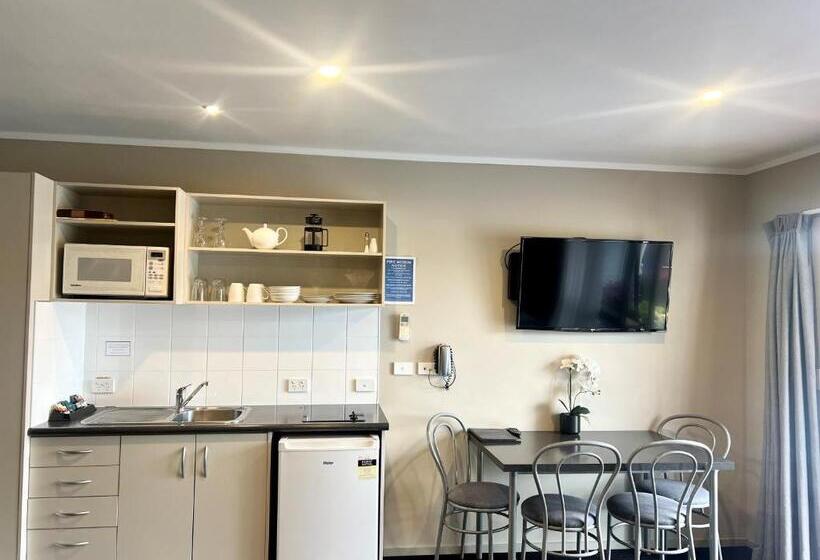 Люкс, Ashbrook Motel Taupo
