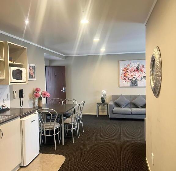 Люкс Premium 2 Спальни, Ashbrook Motel Taupo