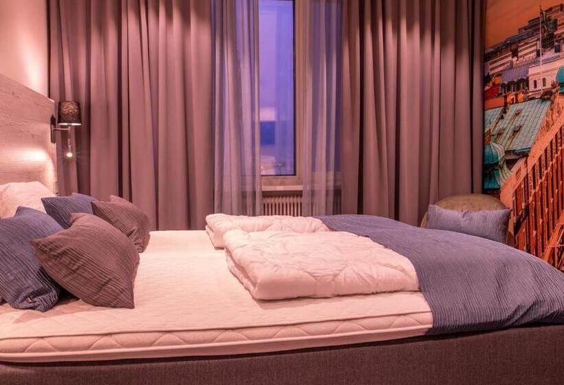 اتاق استاندارد با سرویس بهداشتی مشترک, Dream  Luxury Hostel