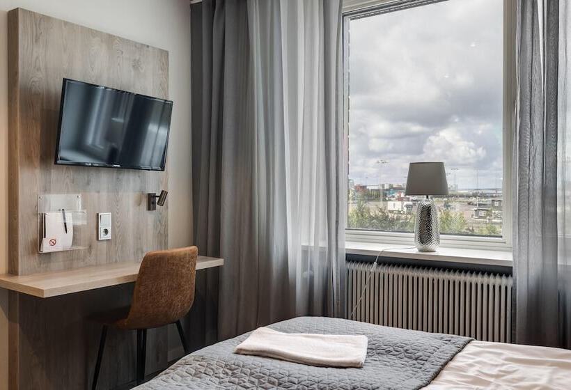 اتاق استاندارد سه تخته با سرویس بهداشتی مشترک, Dream  Luxury Hostel