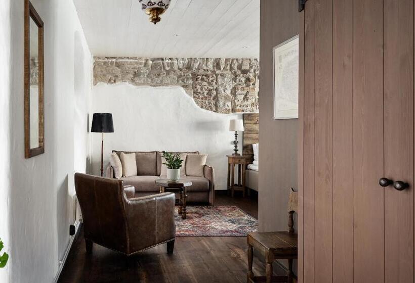 استودیوی لوکس, Helgeand Wisby