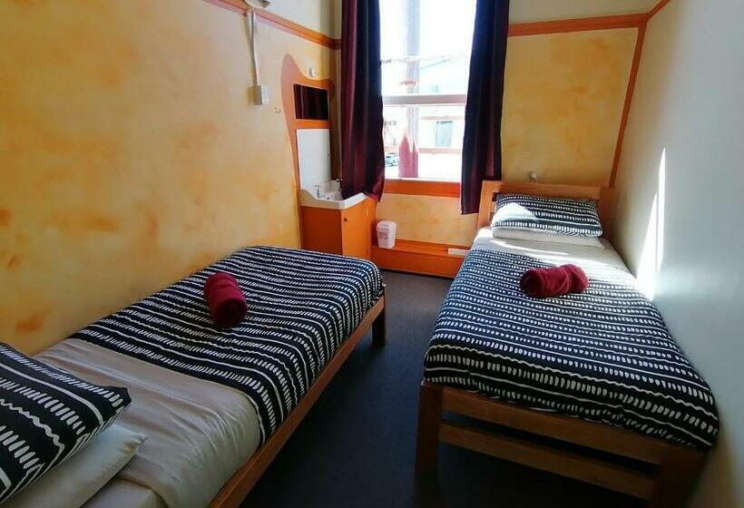 Номер Стандарт, The Duke Hostel