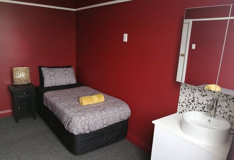Номер Стандарт, The Duke Hostel
