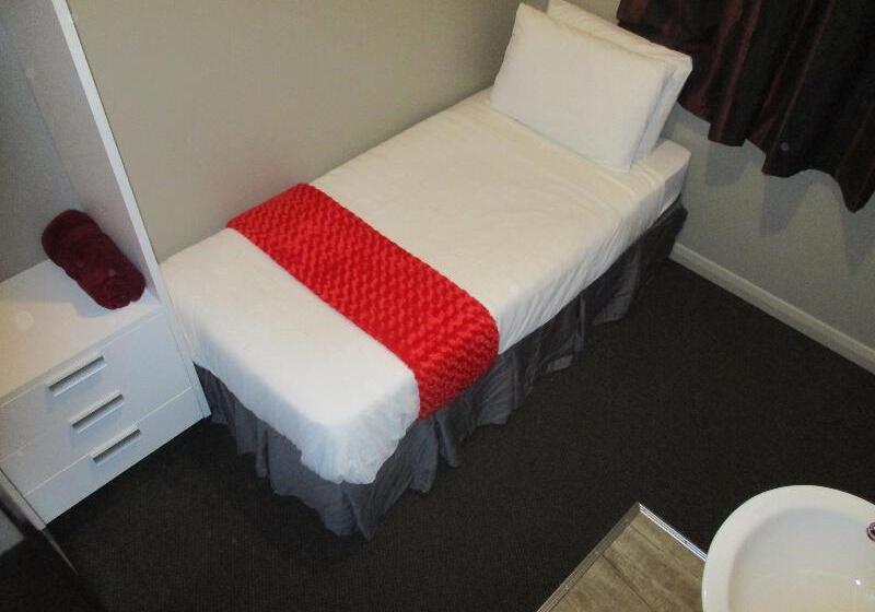 Номер Стандарт Индивидуальный, The Duke Hostel