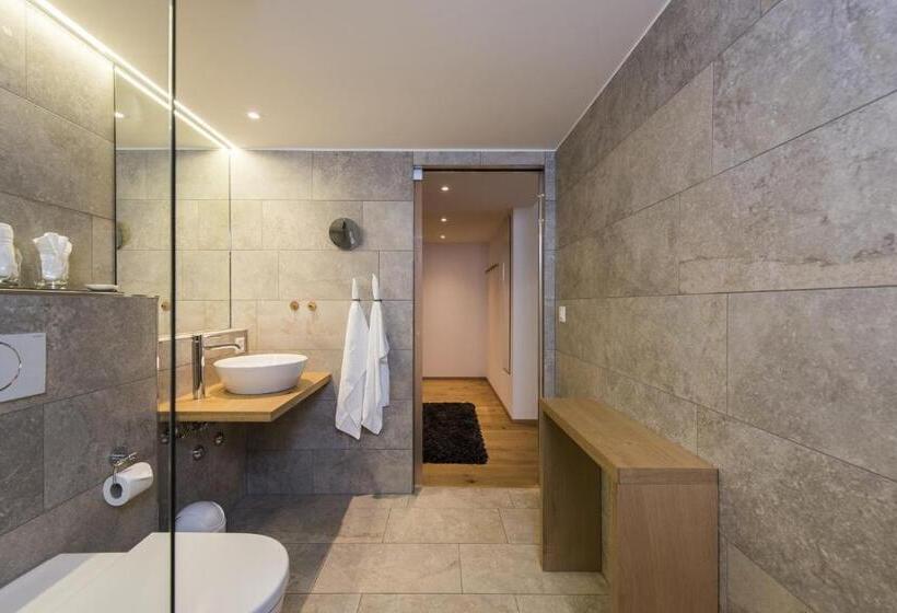 חדר סטנדרט, Berghotel Tgantieni