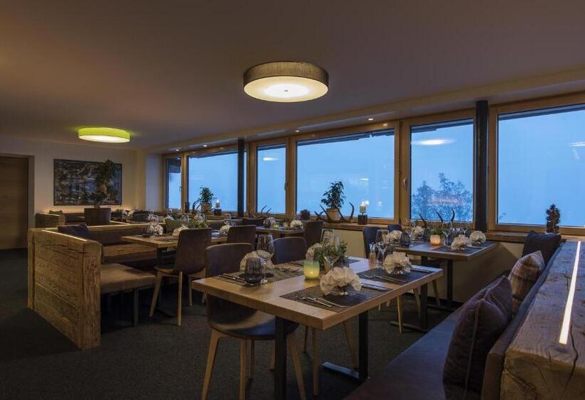 اتاق استاندارد, Berghotel Tgantieni