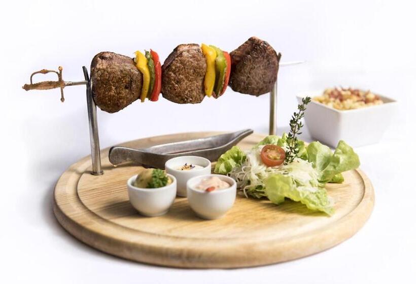 اتاق استاندارد یک نفره, Berghotel Tgantieni