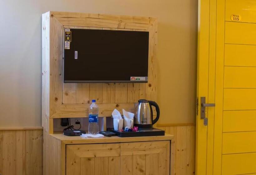 스탠다드 룸 산 전망, Goroomgo Ghar Bar Boutique Stay Himachal Pradesh   Luxury Room & Mountain View