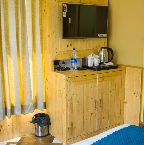 스탠다드 룸 산 전망, Goroomgo Ghar Bar Boutique Stay Himachal Pradesh   Luxury Room & Mountain View