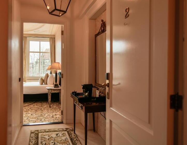 Люкс, Grand Boutique Hotel Restaurant Huis Vermeer