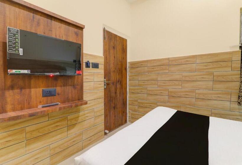 Трехместный Номер Классика, Super Hotel O Kalpna Inn