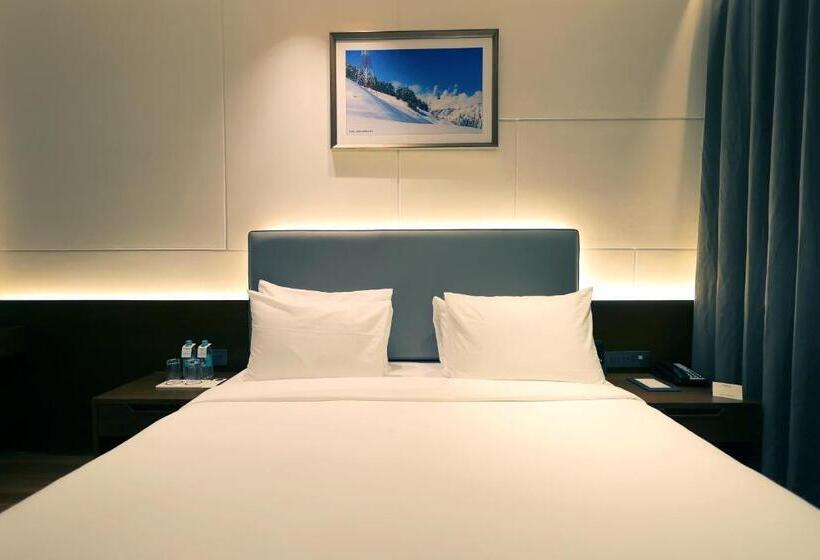 스탠다드 룸 킹사이즈 침대, Pride Elite Haridwar Near Haridwar Railway Station