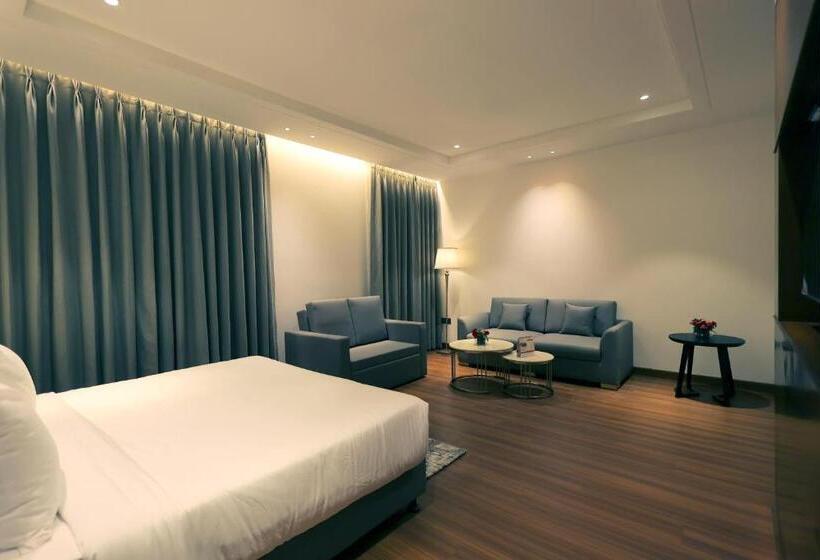 스탠다드 룸 킹사이즈 침대, Pride Elite Haridwar Near Haridwar Railway Station