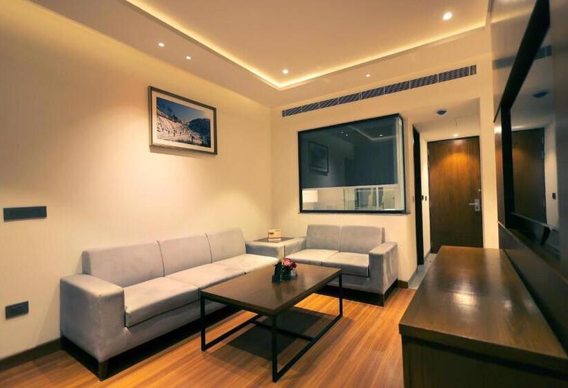 스위트, Pride Elite Haridwar Near Haridwar Railway Station