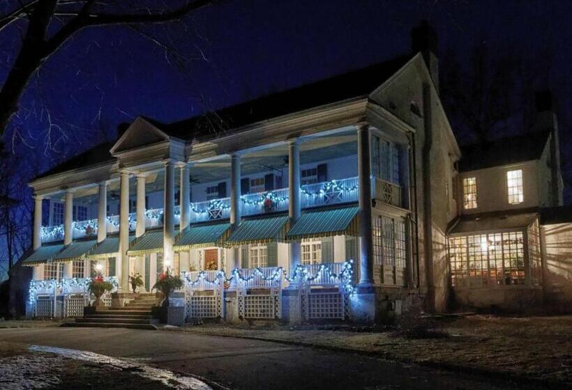豪华房间, Montrose Inn
