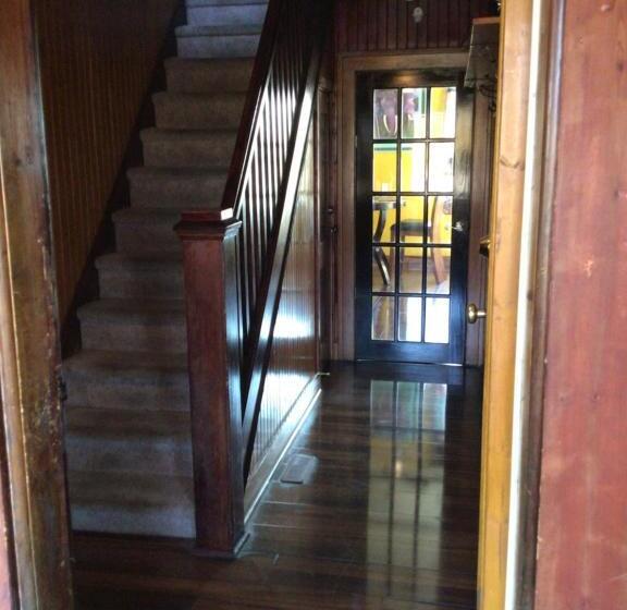 Номер Economy, Nisku Guest House