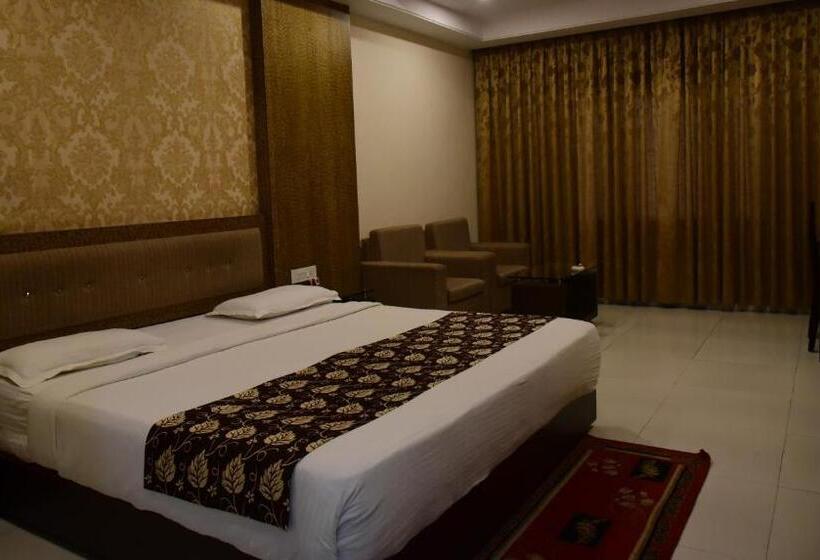 Номер Deluxe, Bishnu Palace