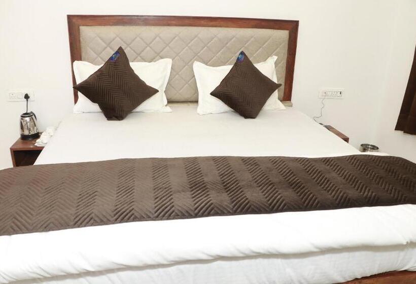 스탠다드 룸 킹사이즈 침대, Sun River Resort
