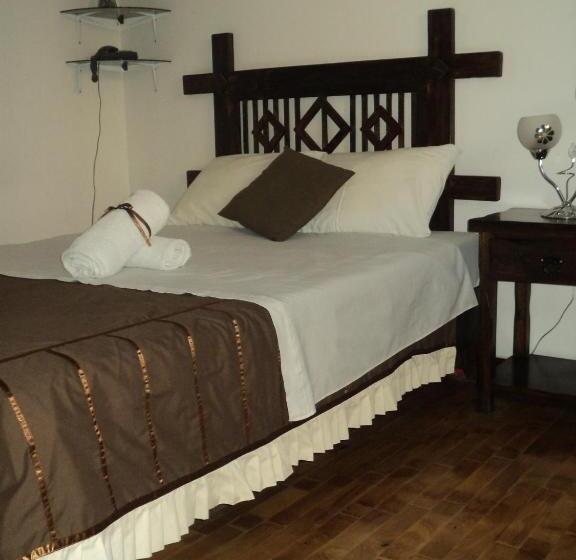 اتاق استاندارد یک نفره, Conquistadores Inn