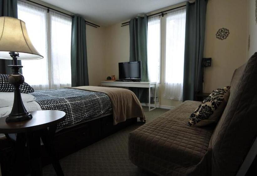 استودیوی استاندارد, Black Rooster Guesthouse