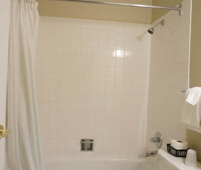 Quarto Estandar 2 Camas Casal, Marine Inn