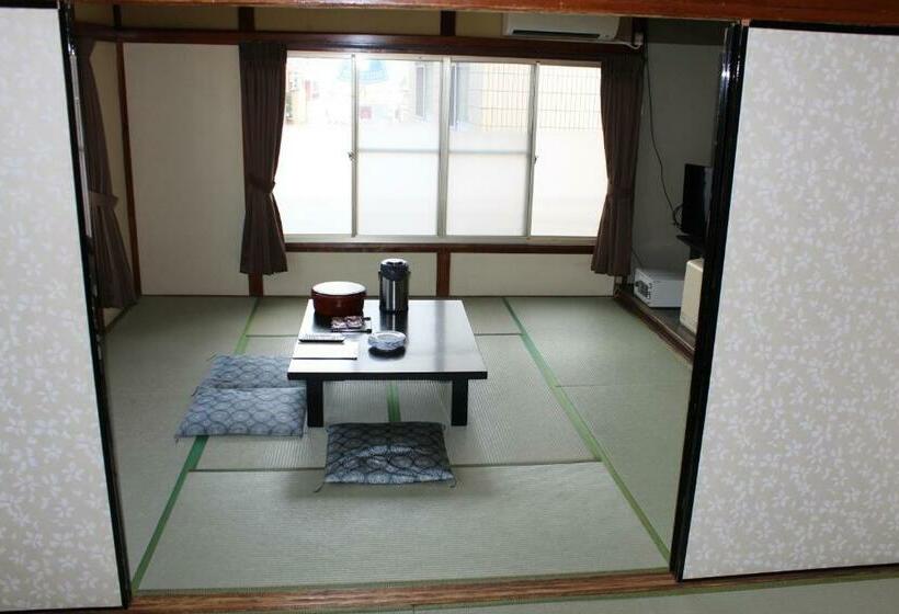 패밀리 룸, Kinokuniya Ryokan