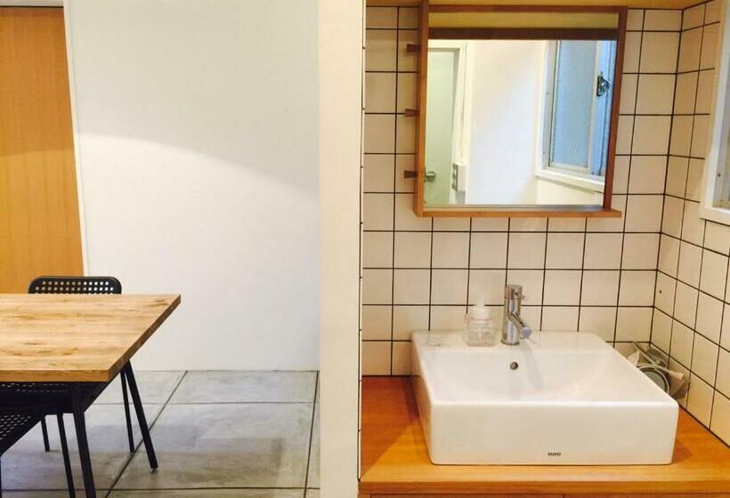 Семейный Номер, Route  Cafe And Petit Hostel