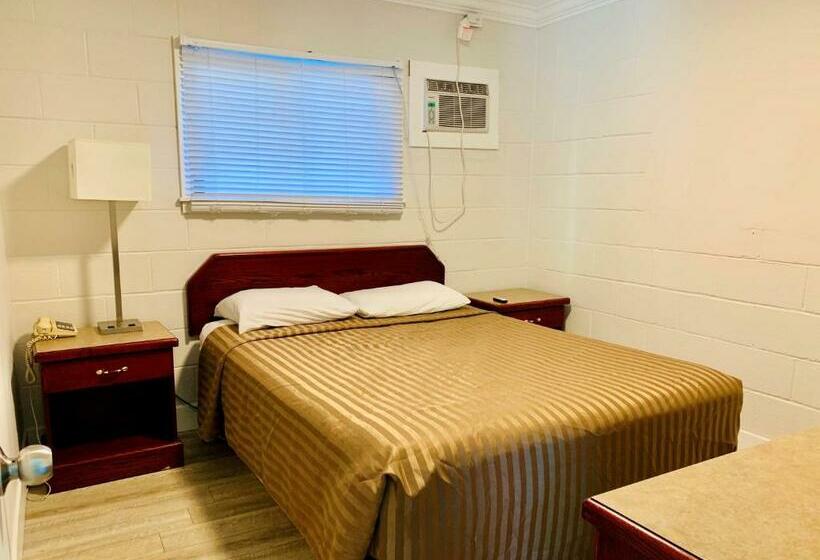 ３ベッドルームスイート, Traveler's Motel Penticton