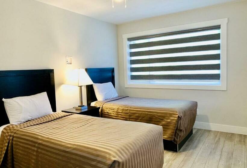 ２ベッドスイートルーム, Traveler's Motel Penticton