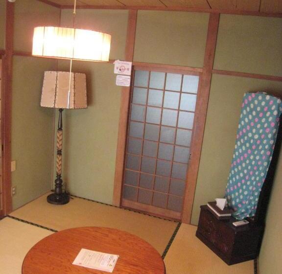 Классический Номер, Nagasaki Kagamiya
