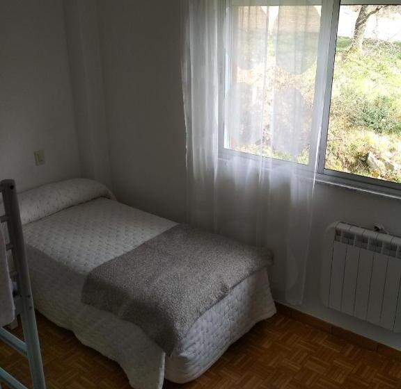 Трехместный Номер Стандарт Совместная Ванная, Casa Do Marabillas Hostel