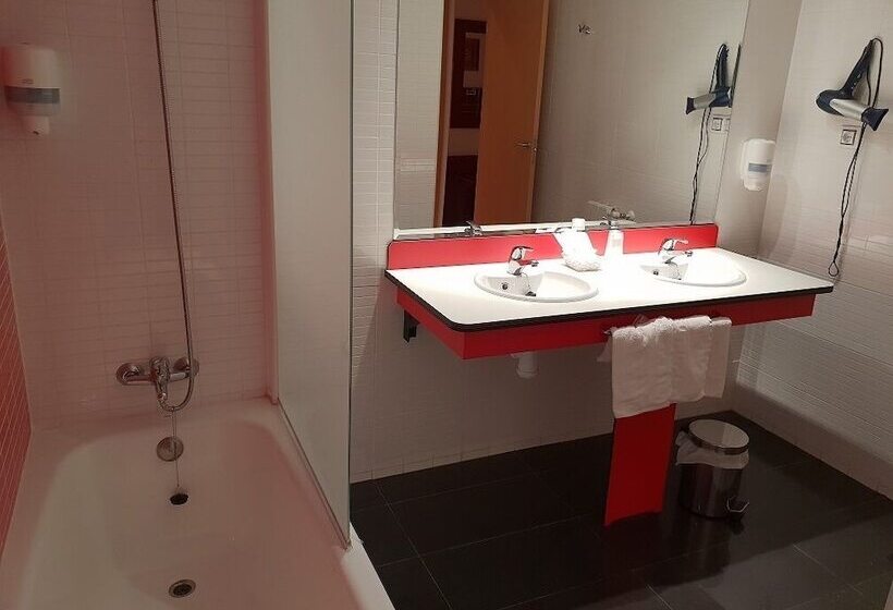 اتاق استاندارد سه نفره, Norte