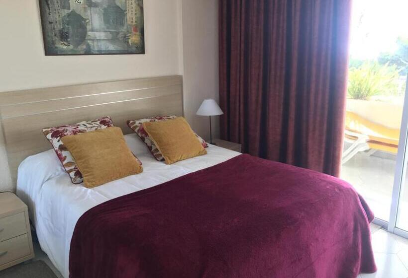 Апартаменты 2 Спальни, Miraflores Resort