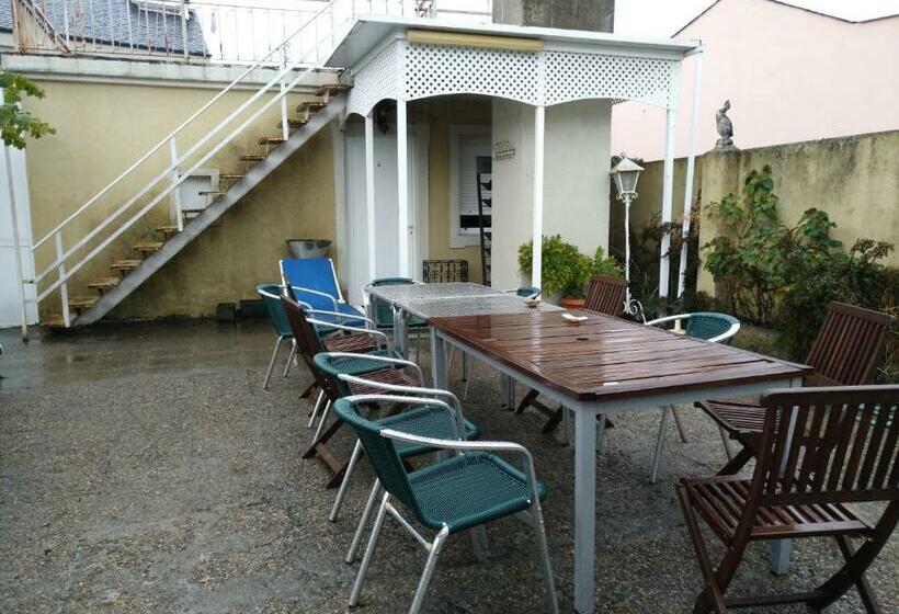 Четырехместный Номер Стандарт, Pension Albergue Don Alvaro
