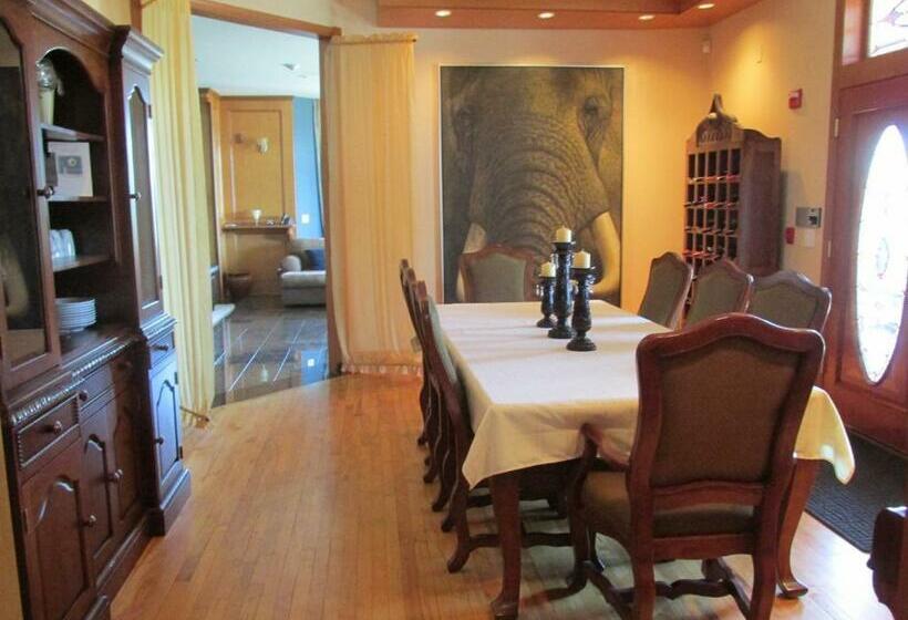 Номер Стандарт, Mansion Inn Lake Stevens