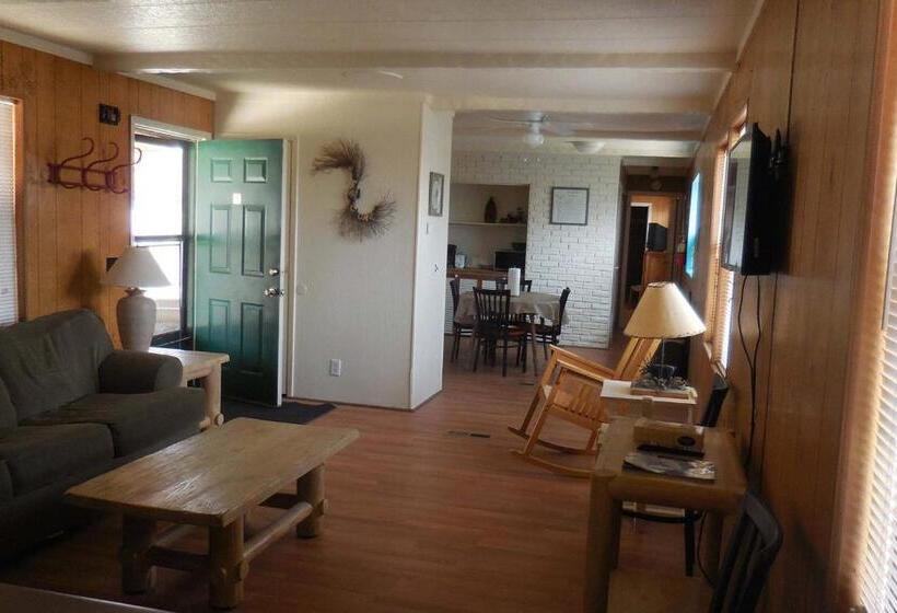 Мобильный Дом, Elkhorn Lodge