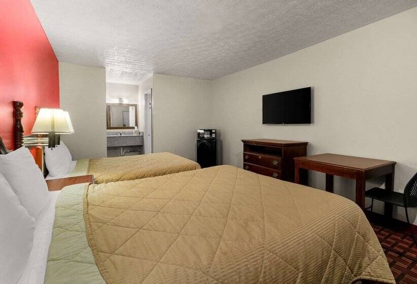 带2个双人床的标准工作室, Rodeway Inn