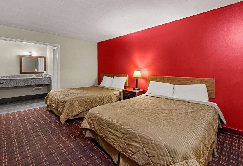 带2个双人床的标准工作室, Rodeway Inn